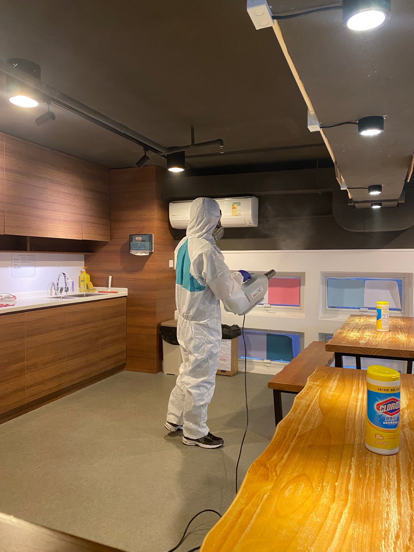 Home deep disinfection services, targeting COVID-19